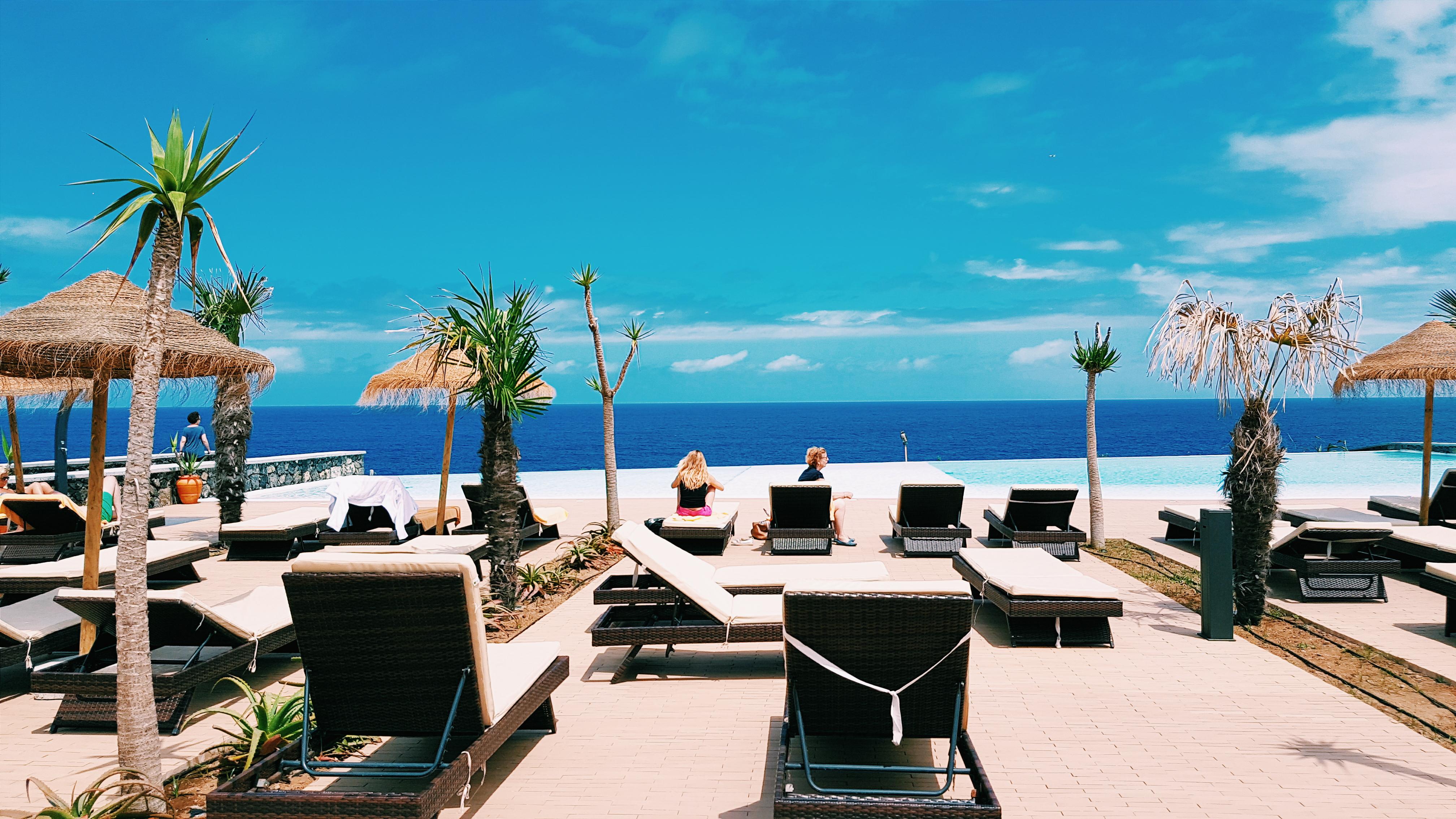 Pedras Do Mar Resort & Spa Fenais da Luz Bagian luar foto Beach at the hotel